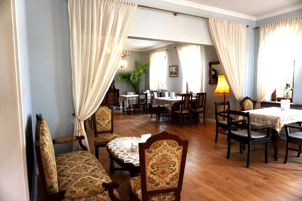Dwor Osmolice Bed & Breakfast Bialki Dolne Bagian luar foto