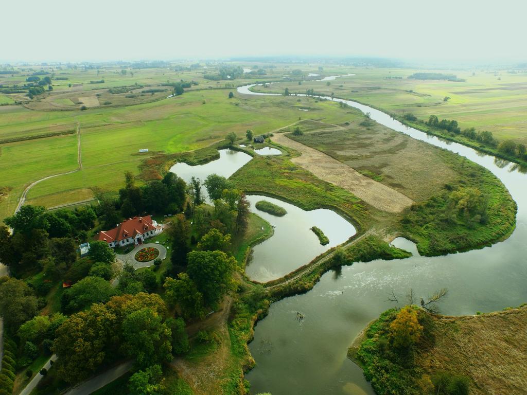 Dwor Osmolice Bed & Breakfast Bialki Dolne Bagian luar foto