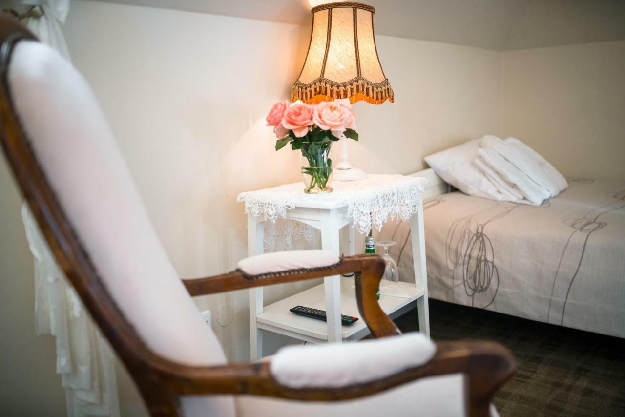 Dwor Osmolice Bed & Breakfast Bialki Dolne Bagian luar foto